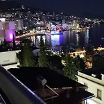 Apartament Seaview Detjoni *