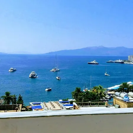 Seaview Detjoni Apartamento