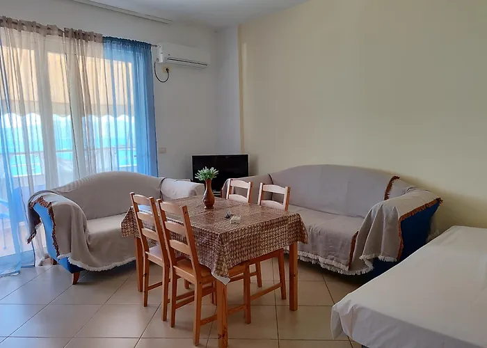 Seaview Detjoni Apartment *